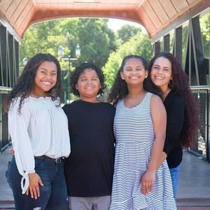 Meet your Posher, Dawn